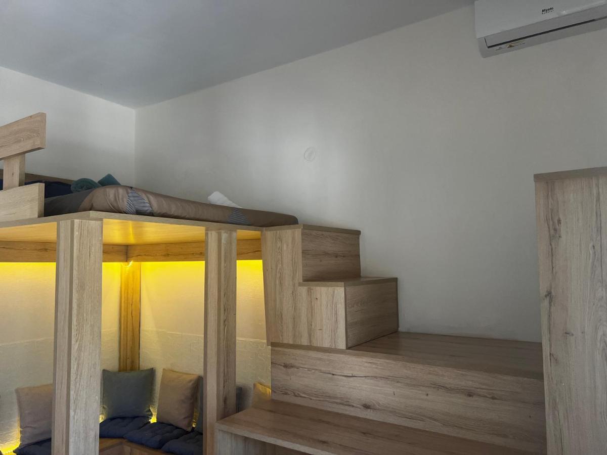 Seaview Room With Share Some Place Athene Buitenkant foto